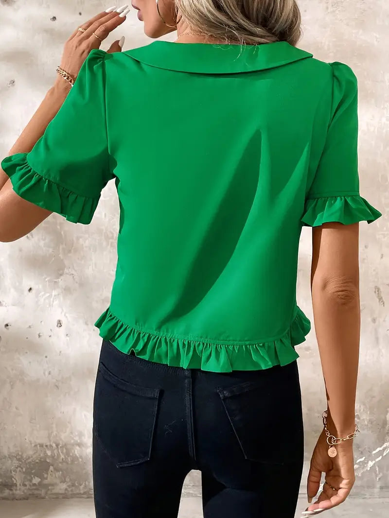 Eva | Elegant blus med volangdetaljer – 2+1 gratis