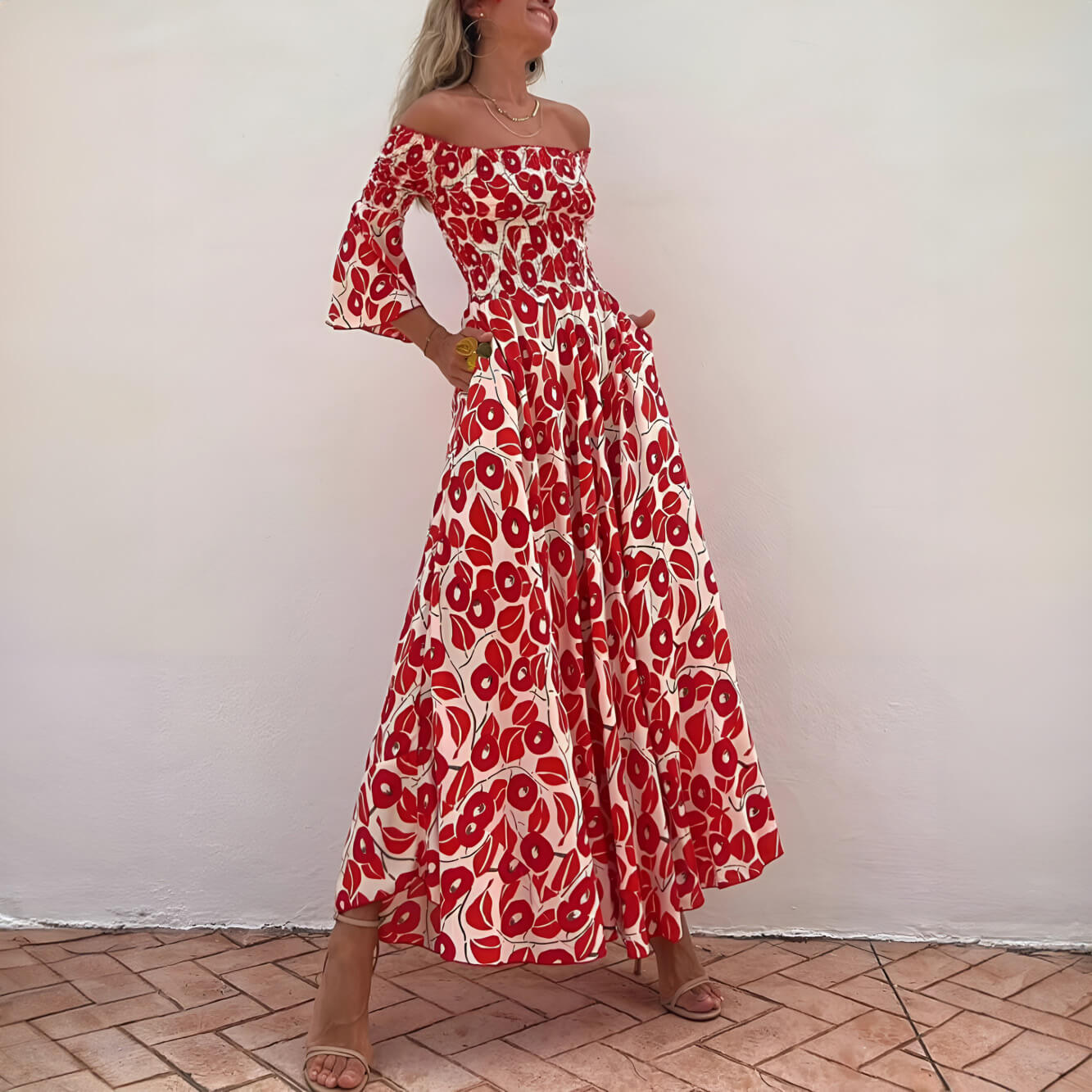 Sara | Off-shoulder maxiklänning med somrig känsla