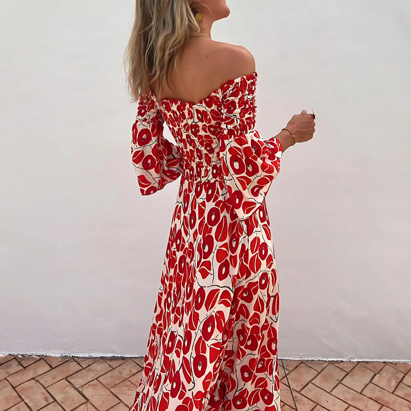 Sara | Off-shoulder maxiklänning med somrig känsla